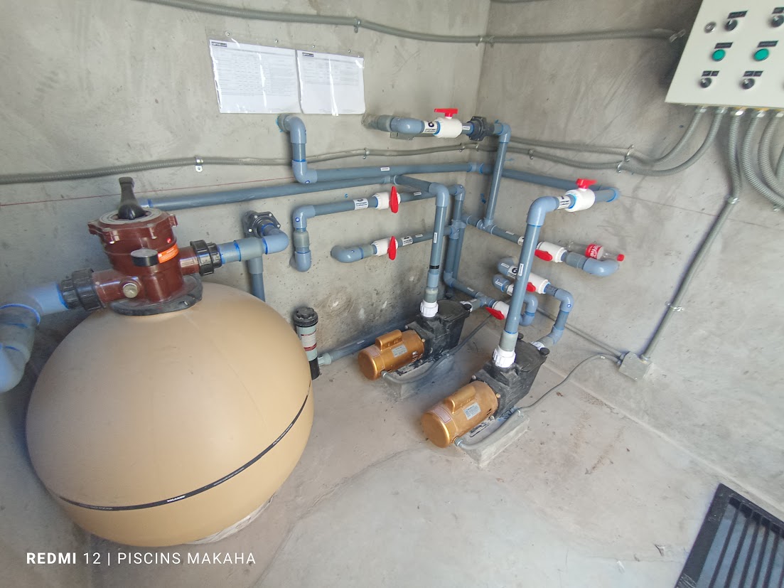 Diseño 3D de piscina comercial